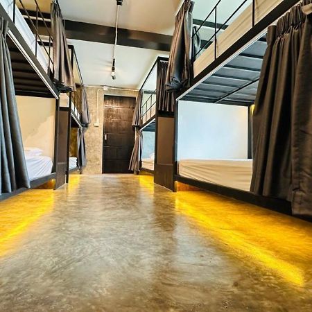 צ'יאנג מאי Adora Hostel מראה חיצוני תמונה