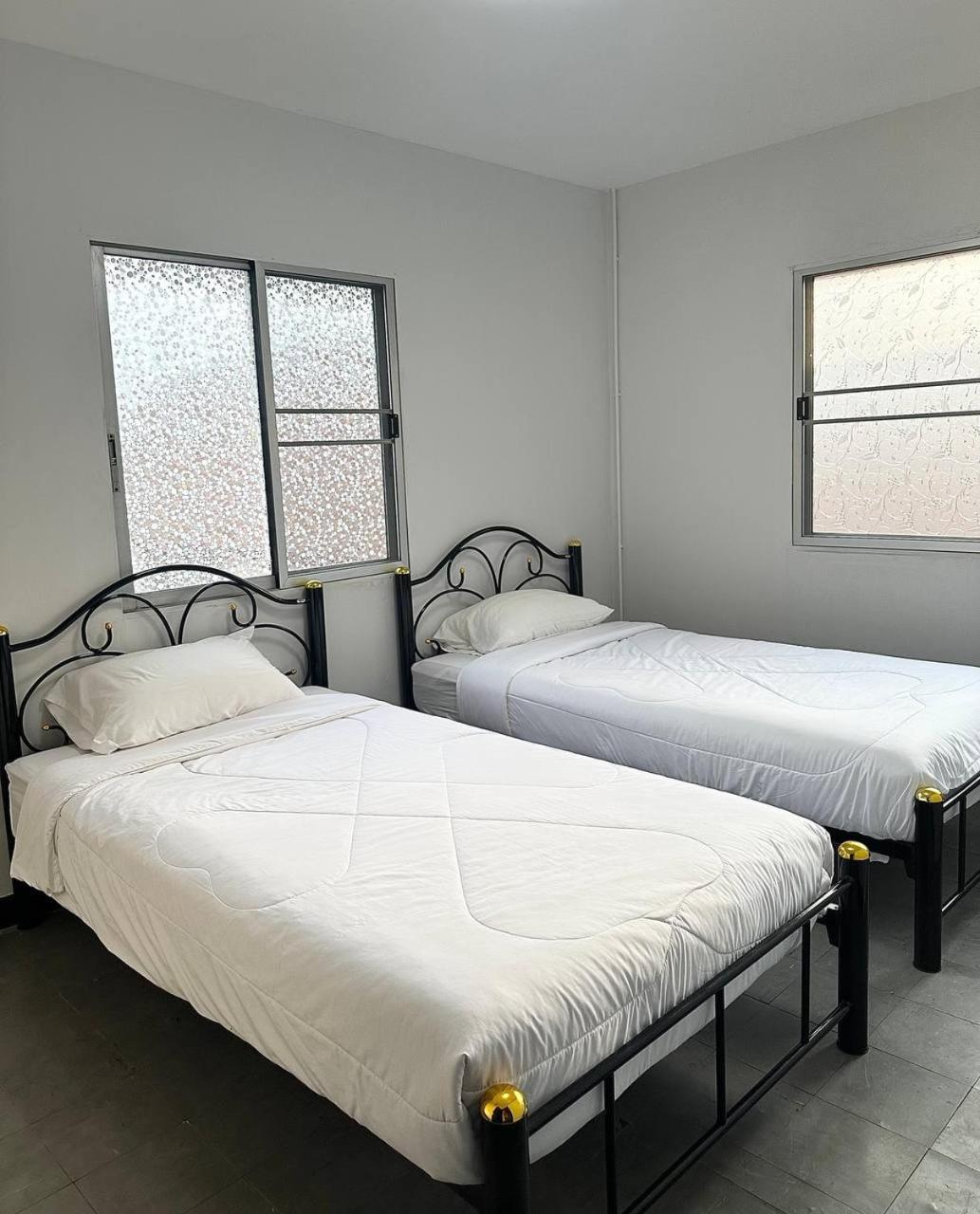 צ'יאנג מאי Adora Hostel מראה חיצוני תמונה