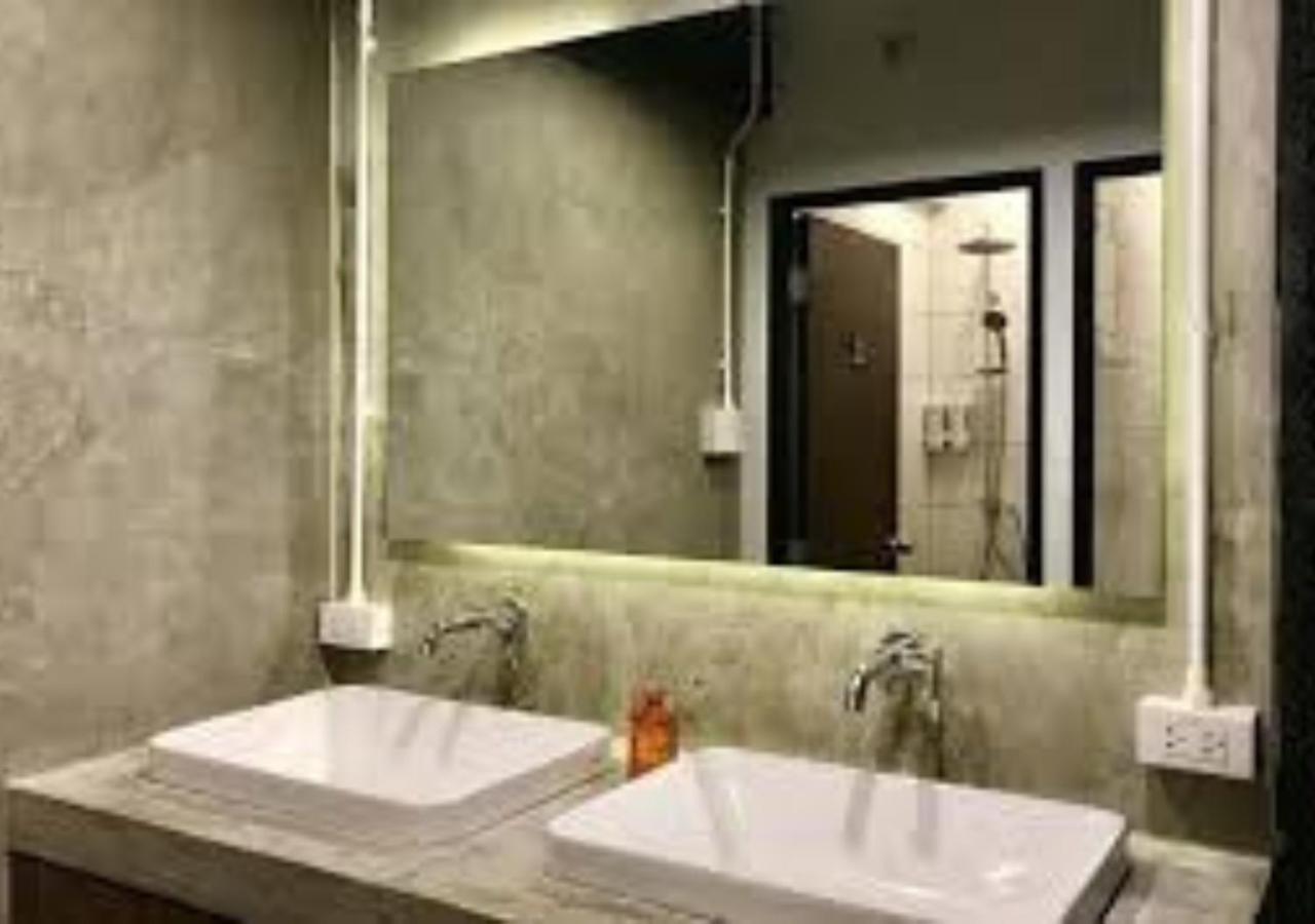 צ'יאנג מאי Adora Hostel מראה חיצוני תמונה